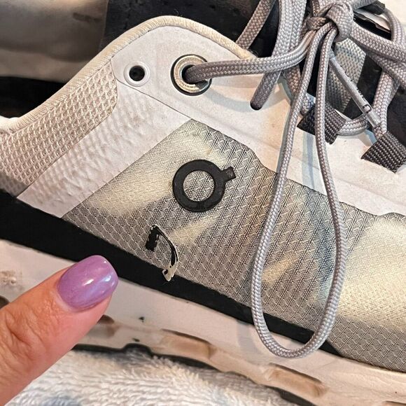 On Cloud Cloudtec Women White Sneaker Lace Up W9 Low Top Running Shoes Black - Picture 7 of 13